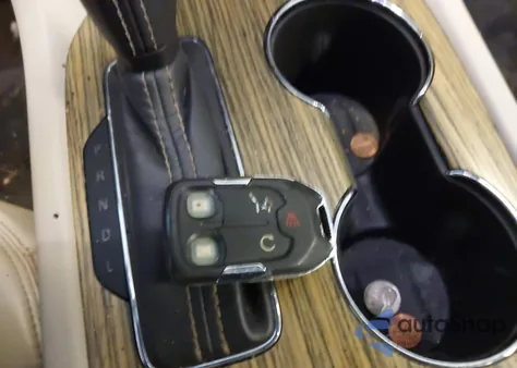 2017 GMC Acadia Denali z USA, uszkodzony, nr VIN 1GKKNXLS2HZ207341